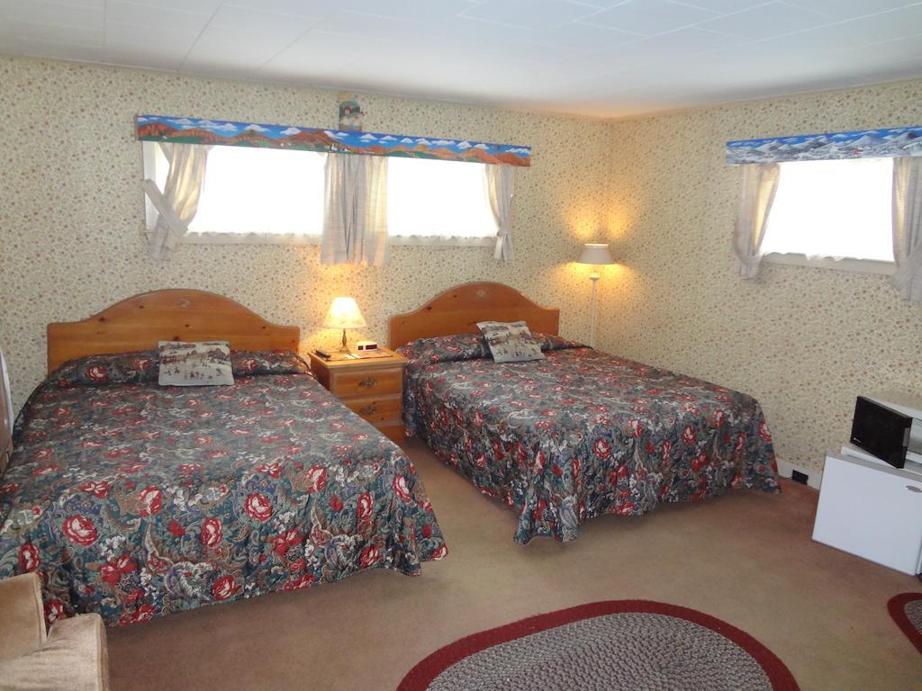 Wells River Motel Bagian luar foto